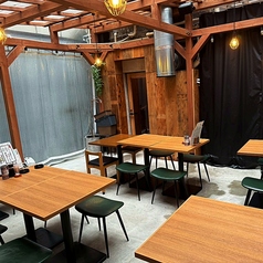 雨でも安心！テラス席ございます！夏はビアガーデン気分をご満喫いただけます！