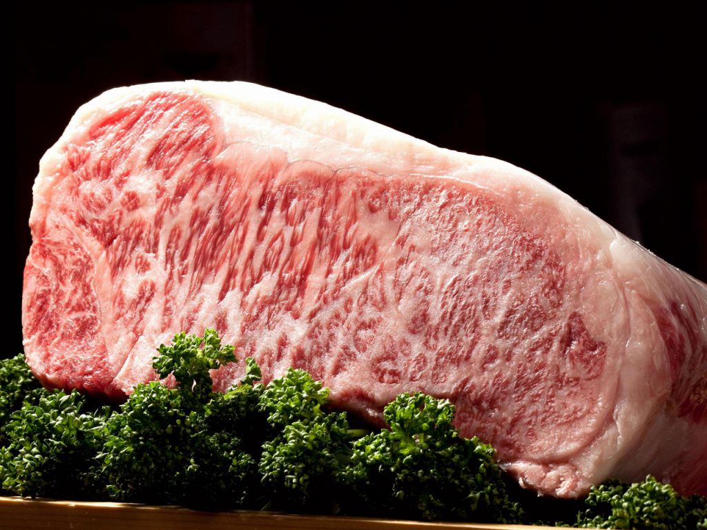 茨城県が誇るブランド牛「常陸牛」を使用した焼肉メニューが豊富に揃います。