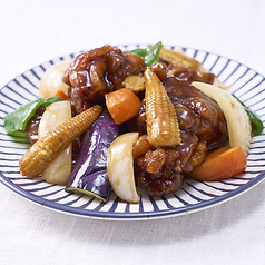 お野菜たっぷり！本格！真っ黒 黒酢どり