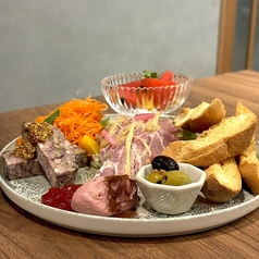 前菜盛り合わせ