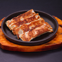 鉄鍋棒餃子(4本)