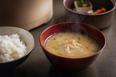 長期熟成味噌の味噌汁と土鍋炊きご飯