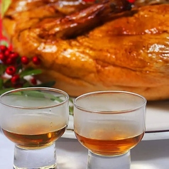 紹興酒をはじめとした中国酒、定番のビールなども充実