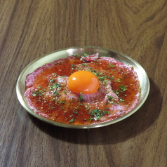 サーロインの炙り平ユッケ