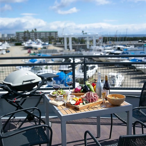 GOOD BEACH CLUB { o[xL[eX