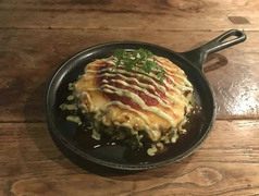 ベーコンとチーズトマトのお好み焼き