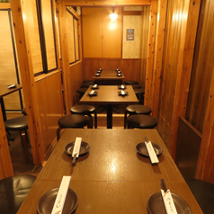 新橋漁港 新橋駅前店の雰囲気1