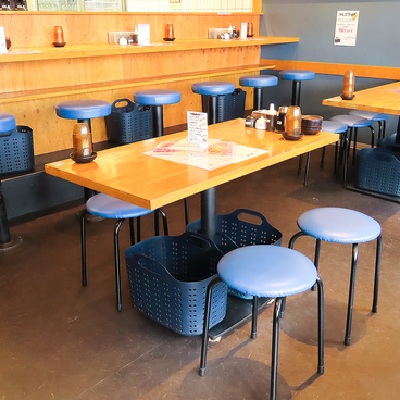 天ぷらとワイン 小島 大曽根店の雰囲気1