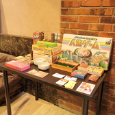 ボードゲームやカードゲーム、ジェンガなど様々な遊び方が可能です。皆様で協力しながら遊べば会話も弾みます!