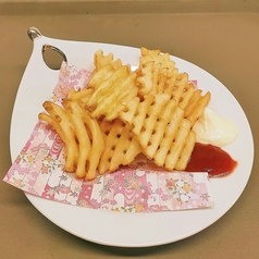 フライドポテト/海鮮バター焼き(イカ、エビ、ホタテ)/いか焼き