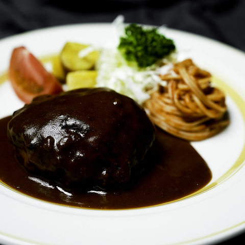 ミシュラン一つ星フレンチのオーナーシェフが全面監修するお手頃な洋食レストラン♪