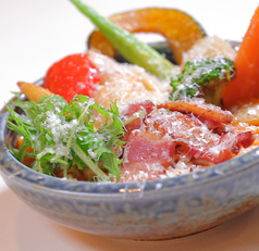 厚切りベーコンと季節野菜たっぷりのトマトスープスパゲッティ