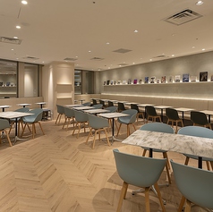 cafe&books bibliotheque 東京 有楽町店