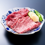 「国産赤身盛り合わせ」芝浦食肉市場直送の質のいいお肉です。塩orタレお好みでどうぞ。