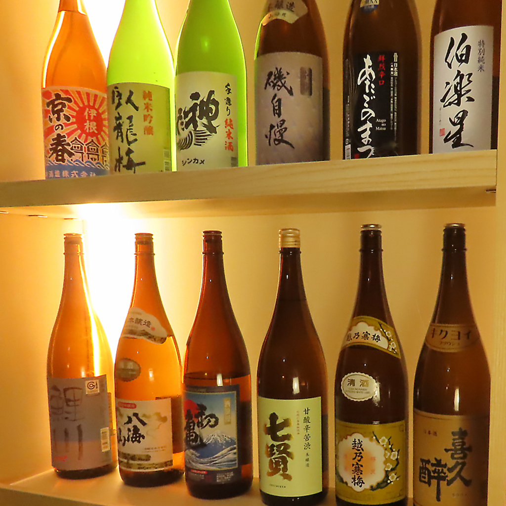 厳選した日本酒を多数ご用意。おいしいお酒と料理を、「大人の飲み場」でゆっくりとご堪能ください◎