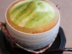 もふもふの泡に包まれた絶品抹茶エスプレッソ『高瀬』