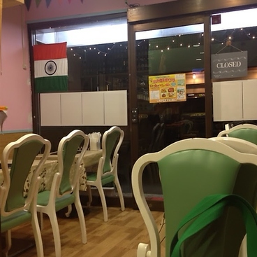 ヒマラヤダイニング&バー　大倉山店の雰囲気1