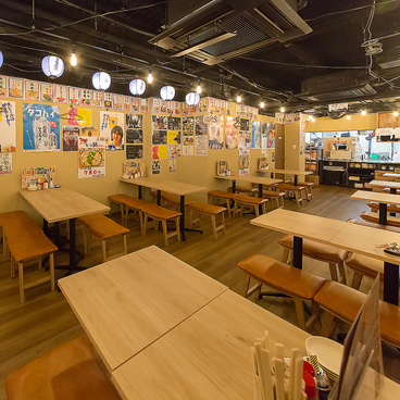 居酒屋それゆけ!鶏ヤロー!なんば千日前店の雰囲気1