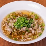 出汁にこだわった自慢の料理の数々を取り揃え♪ビールや焼酎、日本酒とも相性◎