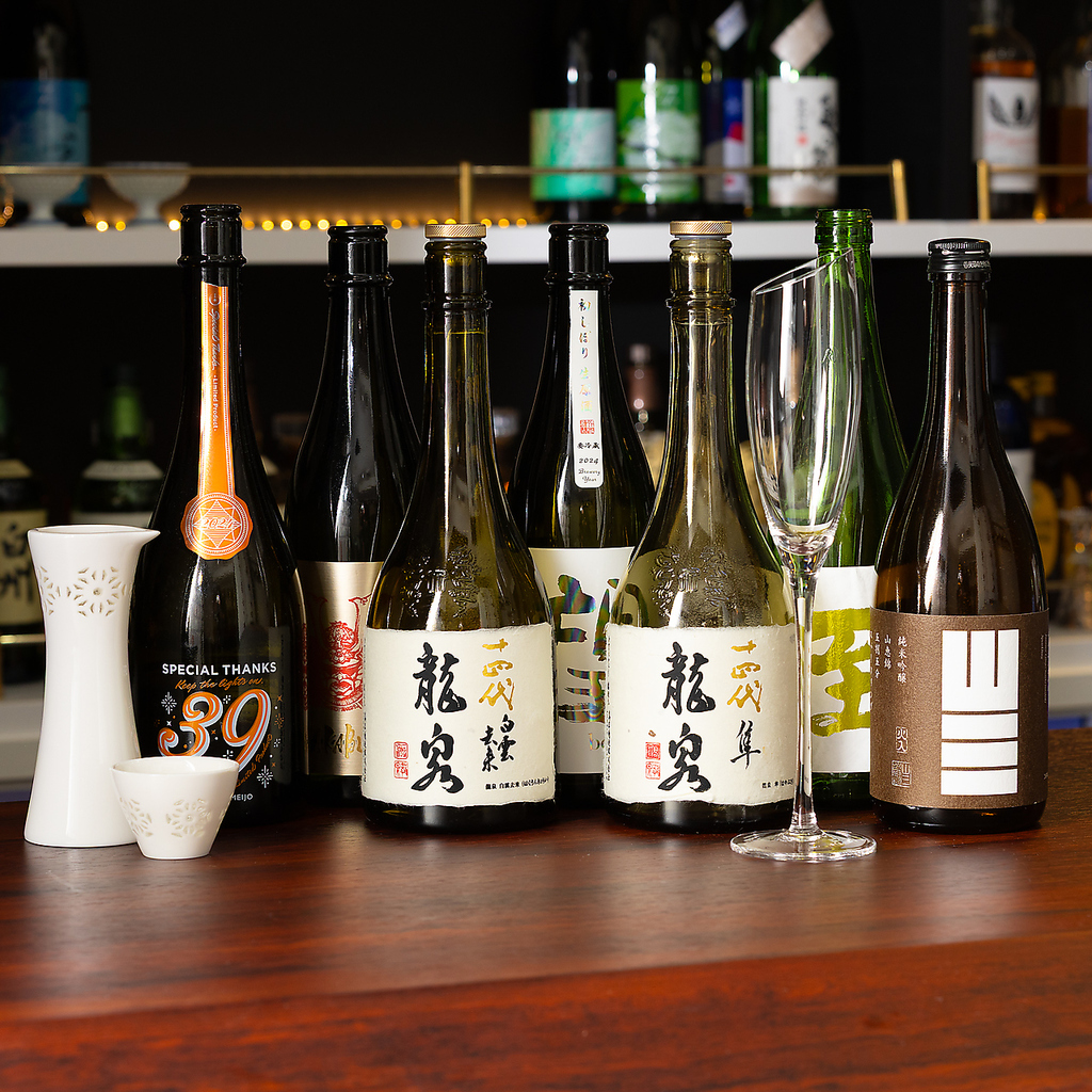 日本酒の豊富さは郡山一。入手難易度の高いお酒をリーズナブルにご提供いたします。