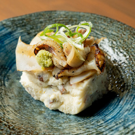 【名物】おでん、おばんざい、炭焼き等、多彩な逸品料理