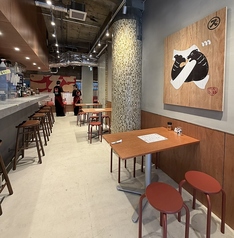 様々なシーンでご利用いただける、テーブル席をご用意！