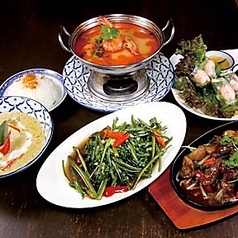 開放的なロケーション 様々なアジア料理をご用意