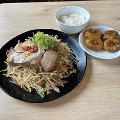 金まる餃子 一宮店の特集写真