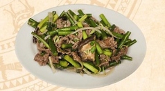 にんにくの芽と牛肉炒め