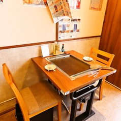 お仕事帰りのちょい飲みや、デート、女子会にも◎テーブル席もご準備しております！様々なシーンにご利用いただけます！※画像はイメージです。