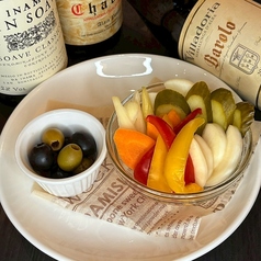 彩りピクルスとオリーブ盛り合わせ