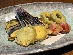夏野菜天ぷら盛り合わせ　（なす、ゴーヤ、ズッキーニ、トマト）