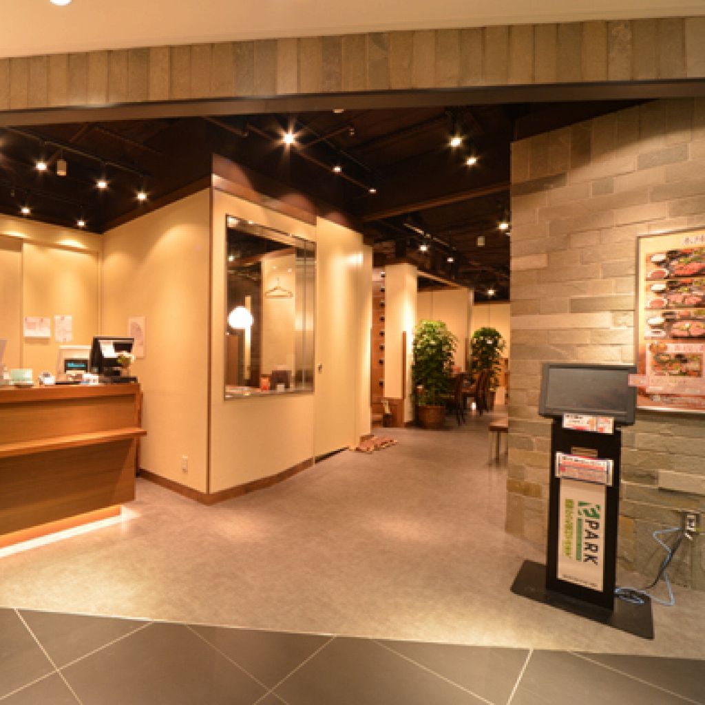 駅直結・ヨドバシ8F！取材も多数＆芸能人もお忍びで訪れる人気店でゆったり焼肉を楽しんで下さい。