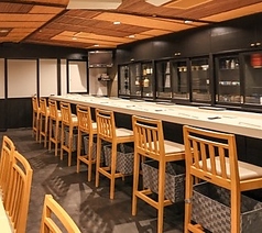 カウンター8席