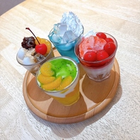 アレンジは無限大！ワッフルも焼けるデザートBAR♪