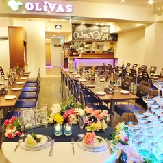 【35名様～最大150名様までＯＫ！】開放的で明るい雰囲気が魅力！活気あふれる空間で、友人や仲間との特別な時間を楽しめます♪最大150名まで収容できるので、大人数の集まりにも対応可能♪会社宴会や学生の集まりにぴったりな環境が整っています！レイアウト変更もスムーズで、心地よい交流が生まれる場所です♪