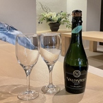 記念日や誕生日にはスパークリングワインで乾杯を♪大切な方と過ごす特別な時間を華やかに彩ります。