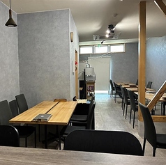 einee cafe&balの雰囲気1