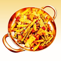 鶏肉と唐辛子の山椒風仕上げ