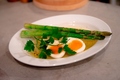 料理メニュー写真 グリルアスパラガスと卵とマッシュポテト