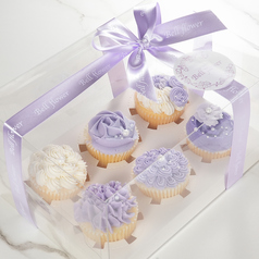 ≪テイクアウトも可能★≫ お花のカップケーキ・オーダーメイドケーキ各種 580円（税込）〜の写真