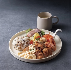 おだしとワインとお料理と。motto のおすすめランチ1