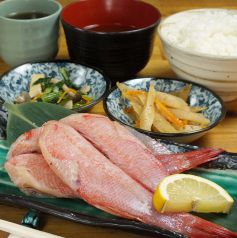 毎日変わる日替わり定食　750円