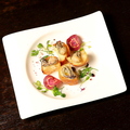 料理メニュー写真 牡蠣コンフィのブルスケッタ