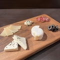 料理メニュー写真&nbsp;チーズ盛り合わせ