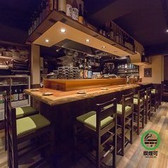 炭火焼鳥まこ家なんば3号店の雰囲気3