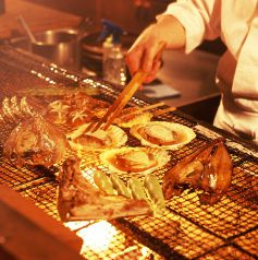 炭火で引き出す食材の旨味　～和食料理の技を味わう～