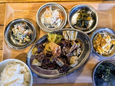 ホルモンヤキニク ひまわりのおすすめランチ2