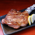料理メニュー写真 旨み爆発！骨付きチキン