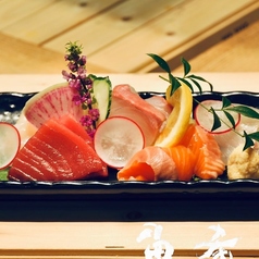 刺身盛り合わせ